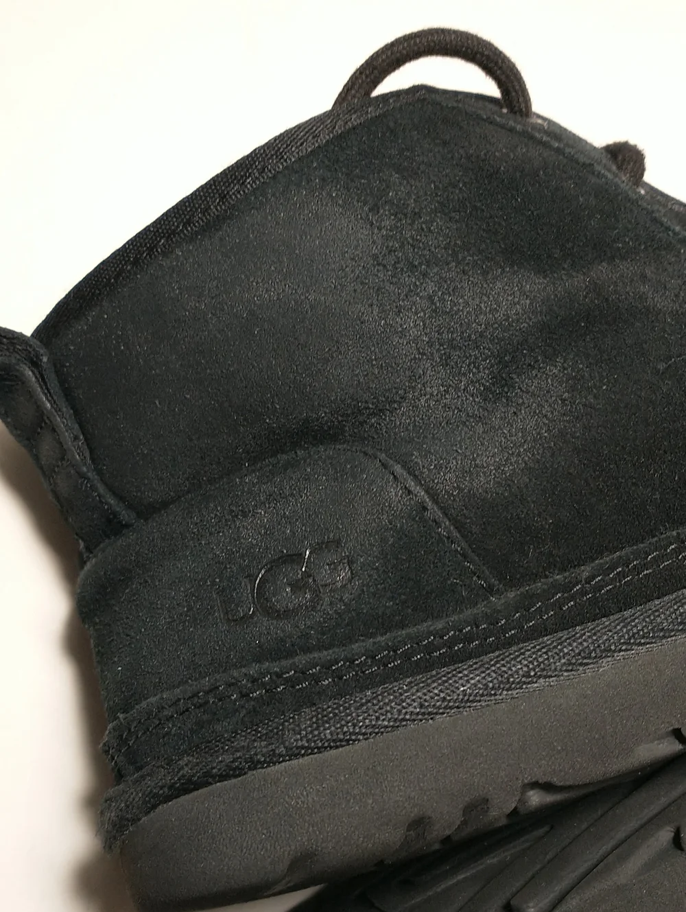 UGG Black Neumel Chukka Boot, Size 6, Euro 39, Grey Lining, Lace Up, Lugged Sole